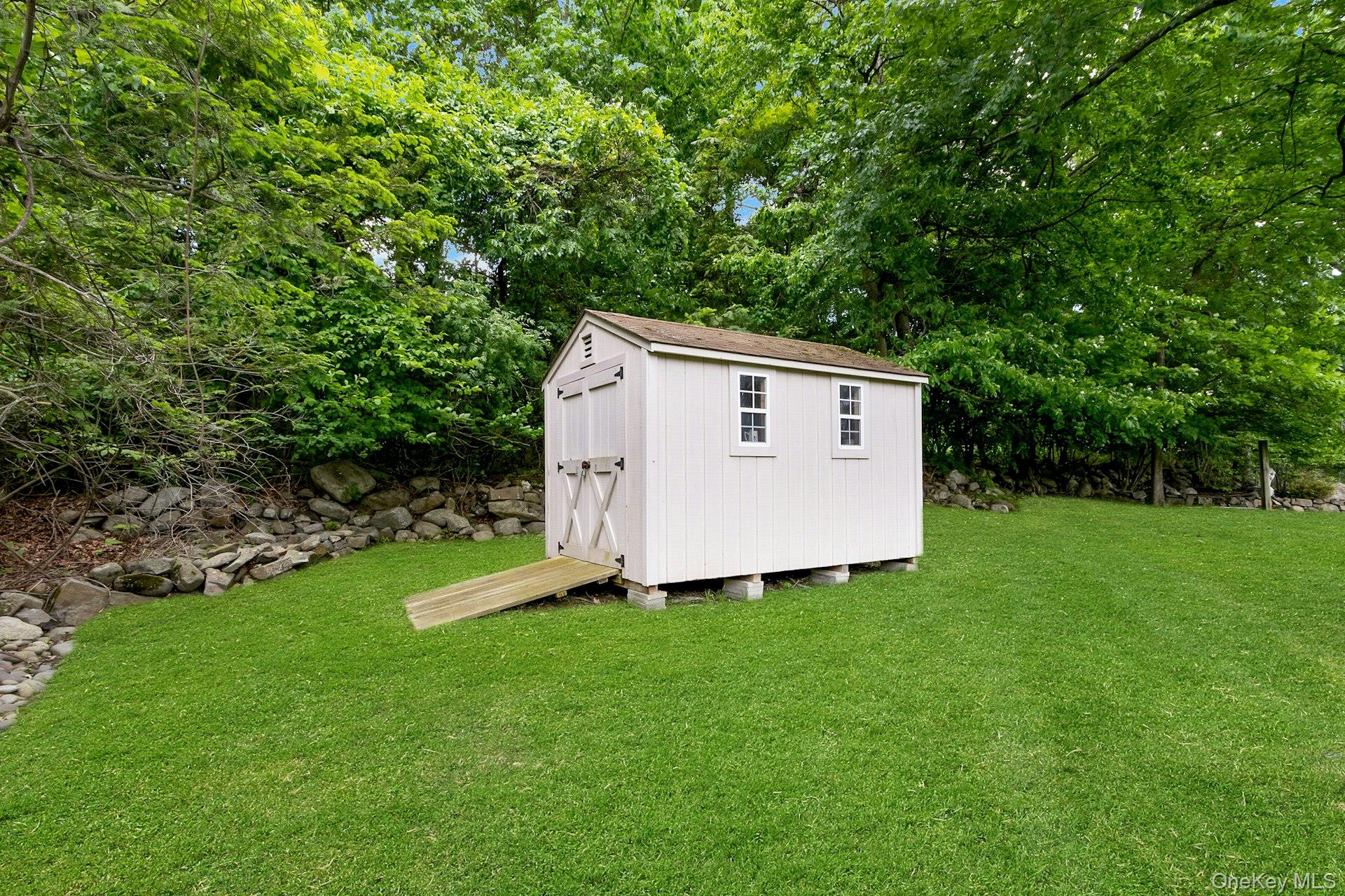 9 South Cranford Road Bardonia, NY 10954 - Photo 24 of 24