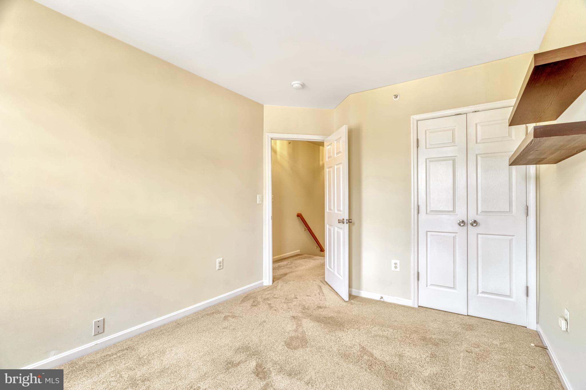 46383 Pryor Square, Unit 76 Sterling, VA 20165 - Photo 19 of 32 2nd Bedroom