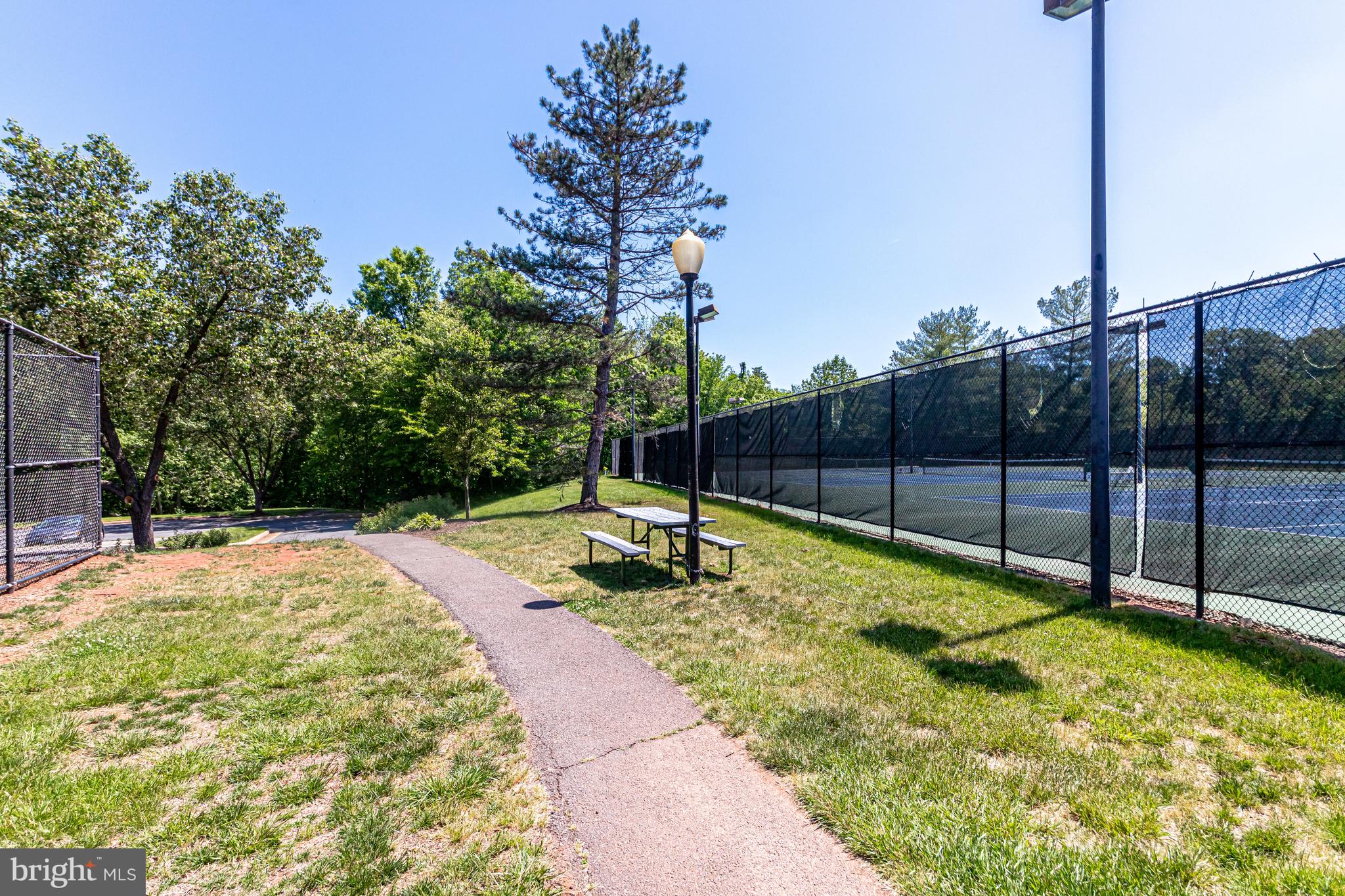 46383 Pryor Square, Unit 76 Sterling, VA 20165 - Photo 30 of 32 Community trails