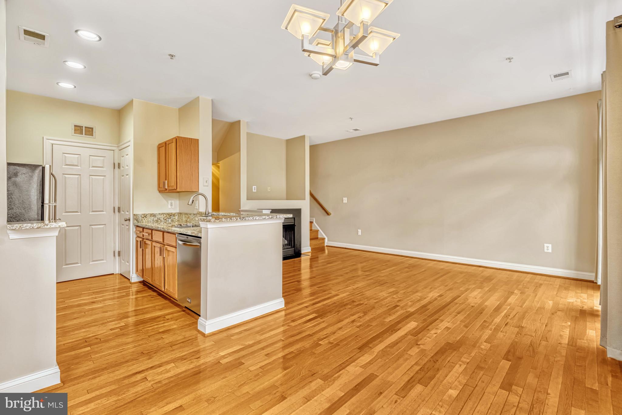 46383 Pryor Square, Unit 76 Sterling, VA 20165 - Photo 31 of 32 Open Floor Plan