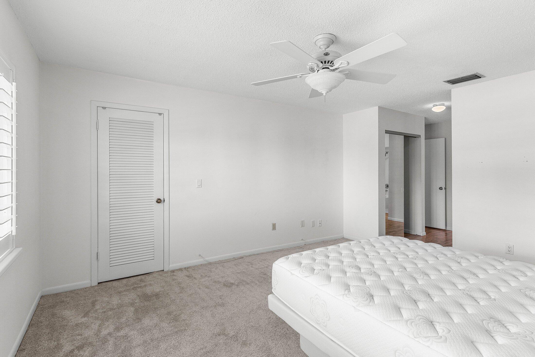 8315 Casa Del Lago, Unit 4D Boca Raton, FL 33433 - Photo 20 of 24 019-8315CasaDelLago-4D-BocaRaton-FL-3343