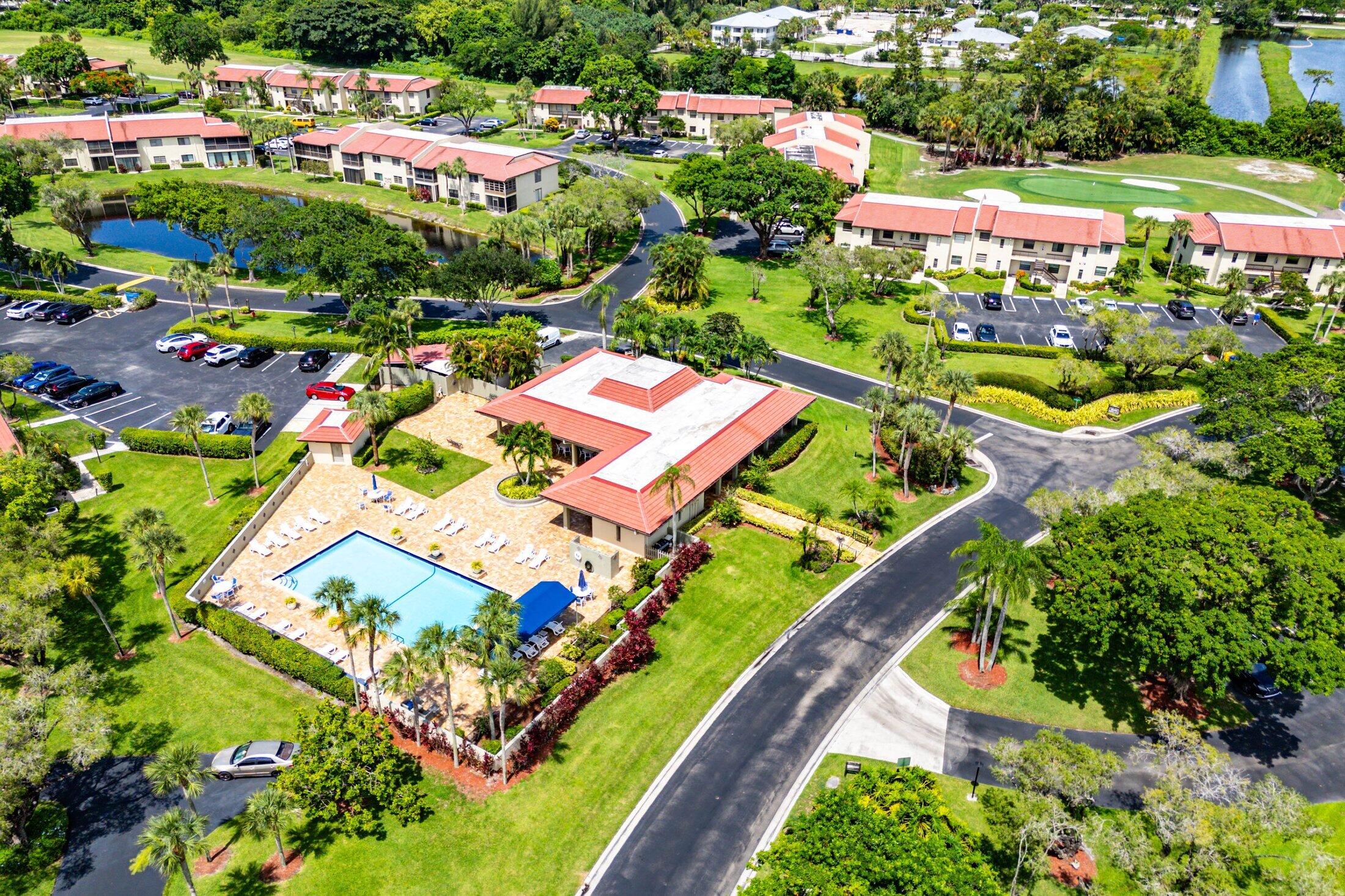 8315 Casa Del Lago, Unit 4D Boca Raton, FL 33433 - Photo 3 of 24 035-8315CasaDelLago-4D-BocaRaton-FL-3343