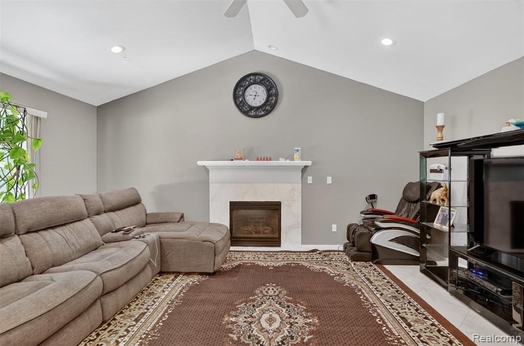 2825 Long Meadow Lane Rochester, MI 48307 - Photo 11 of 37