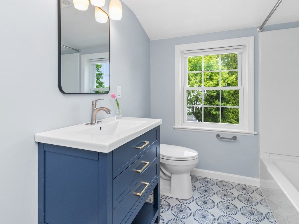 22 Grove Road Waltham, MA 02451 - Photo 26 of 41