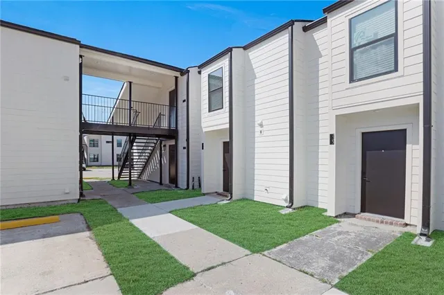 $1,175 | 2020 Cypress Acres Drive, Unit 4101, New Orleans, LA 70114