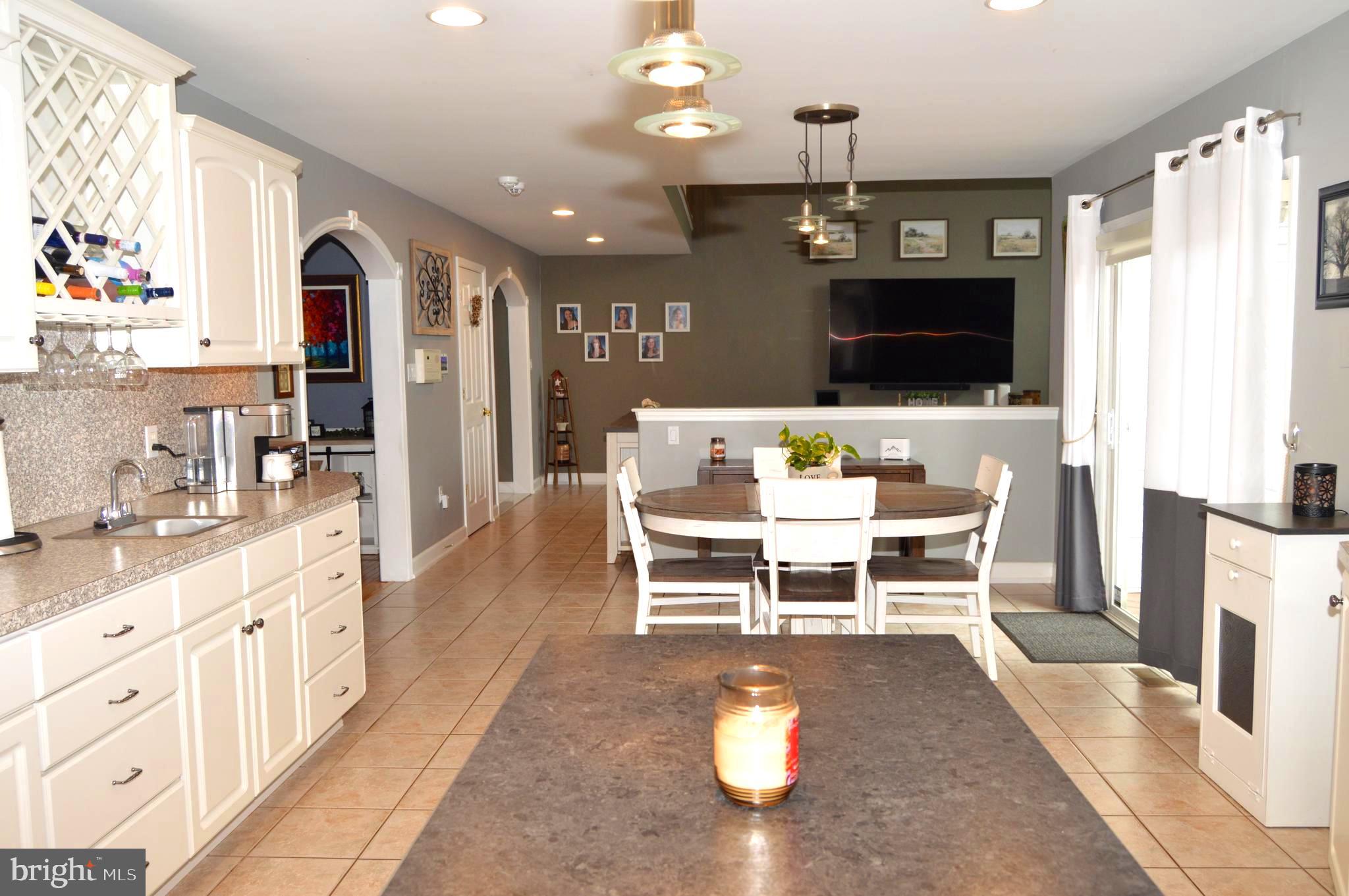 104 Meadow View Drive Reading, PA 19605 - Photo 13 of 67 Kitchen