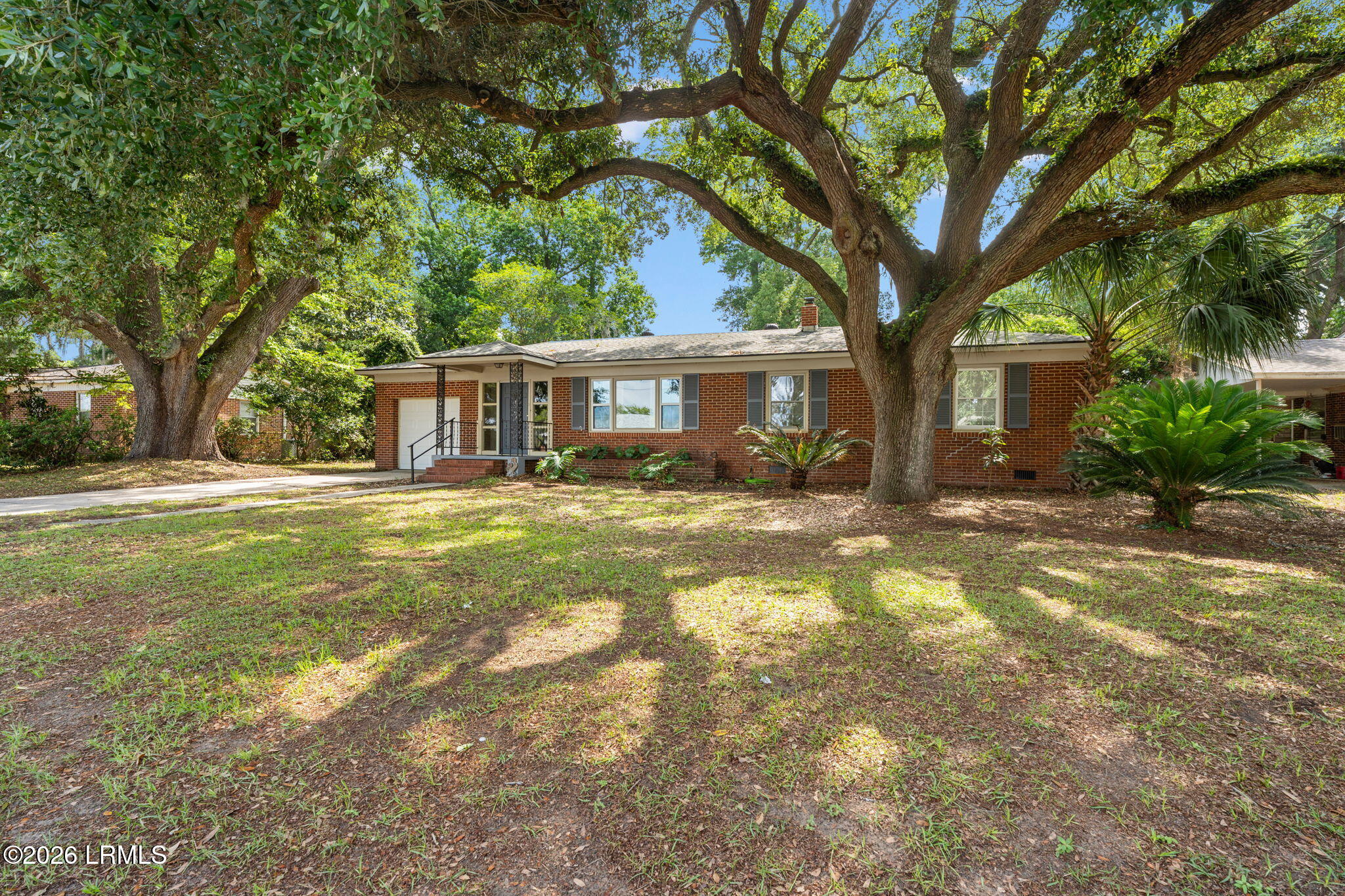 1703 State Rd S-7-202 Beaufort, SC 29902 - Photo 2 of 30 34-web-or-mls-DSC01649