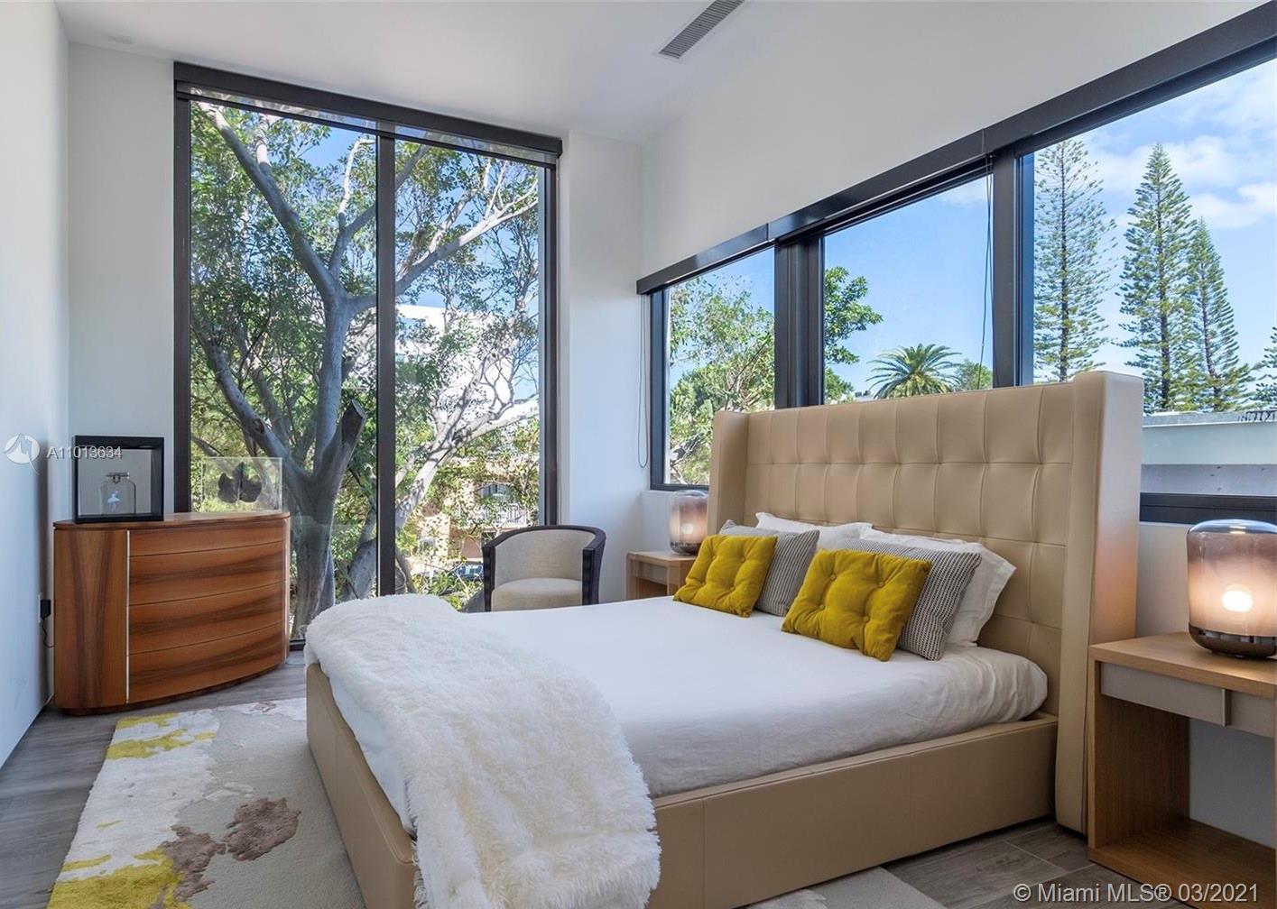 1535 Bay Road Miami Beach, FL 33139 - Photo 7 of 13 Gallery Image 7