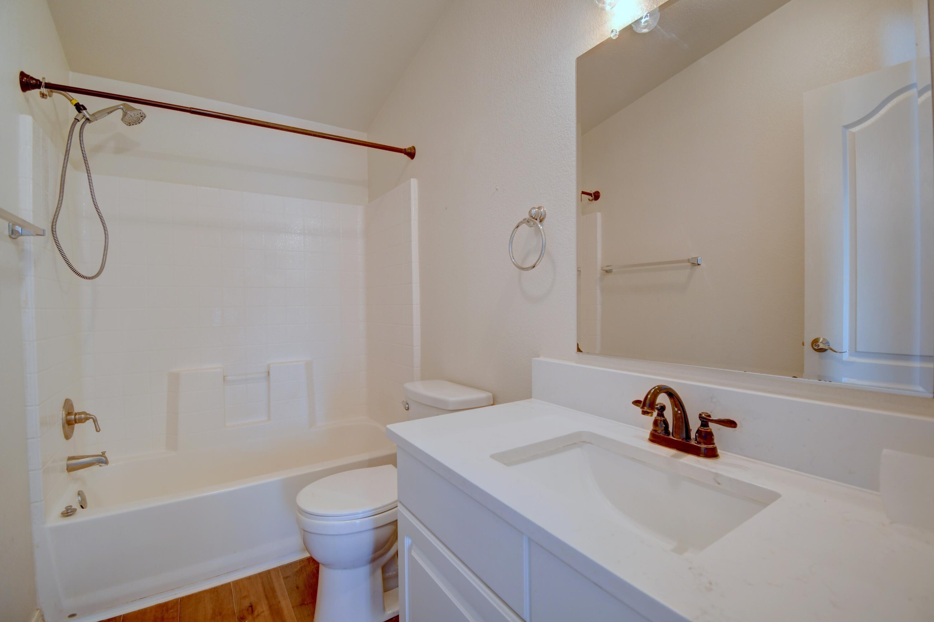 173 Barnard Road Corrales, NM 87048 - Photo 16 of 30 Gallery Image 16