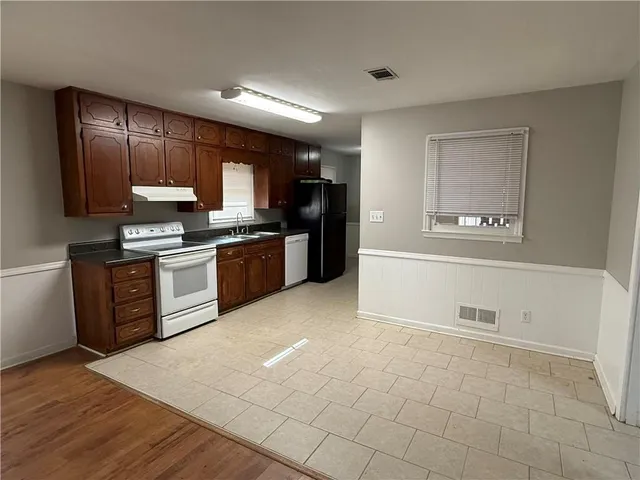 $1,725 | 481 Northwest Woodland Drive, Gainesville, GA 30501