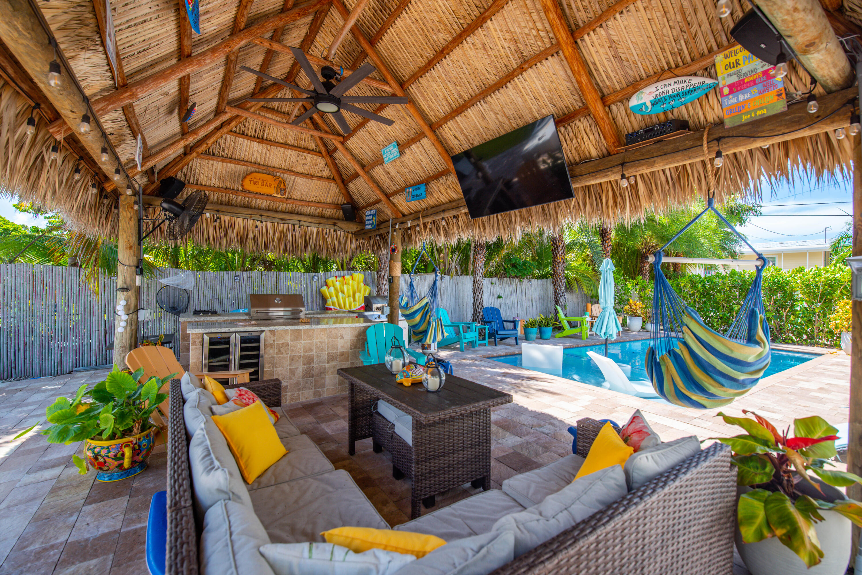 29013 Marigold Drive Big Pine Key, FL 33043 - Photo 26 of 52 a view of a chairs and table in the patio