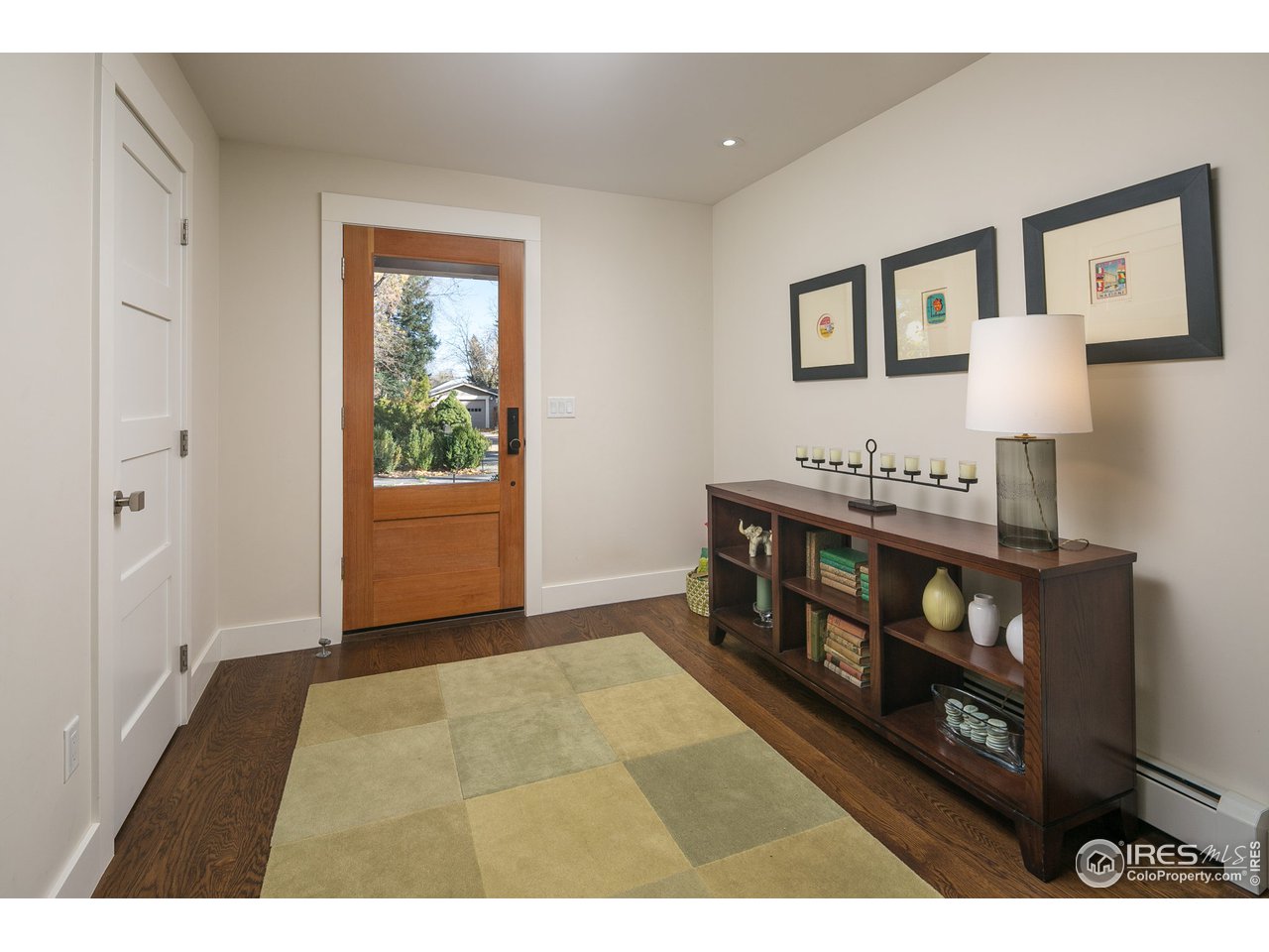 3221 8th Street Boulder, CO 80304 - Photo 3 of 39 Oversized front entryway