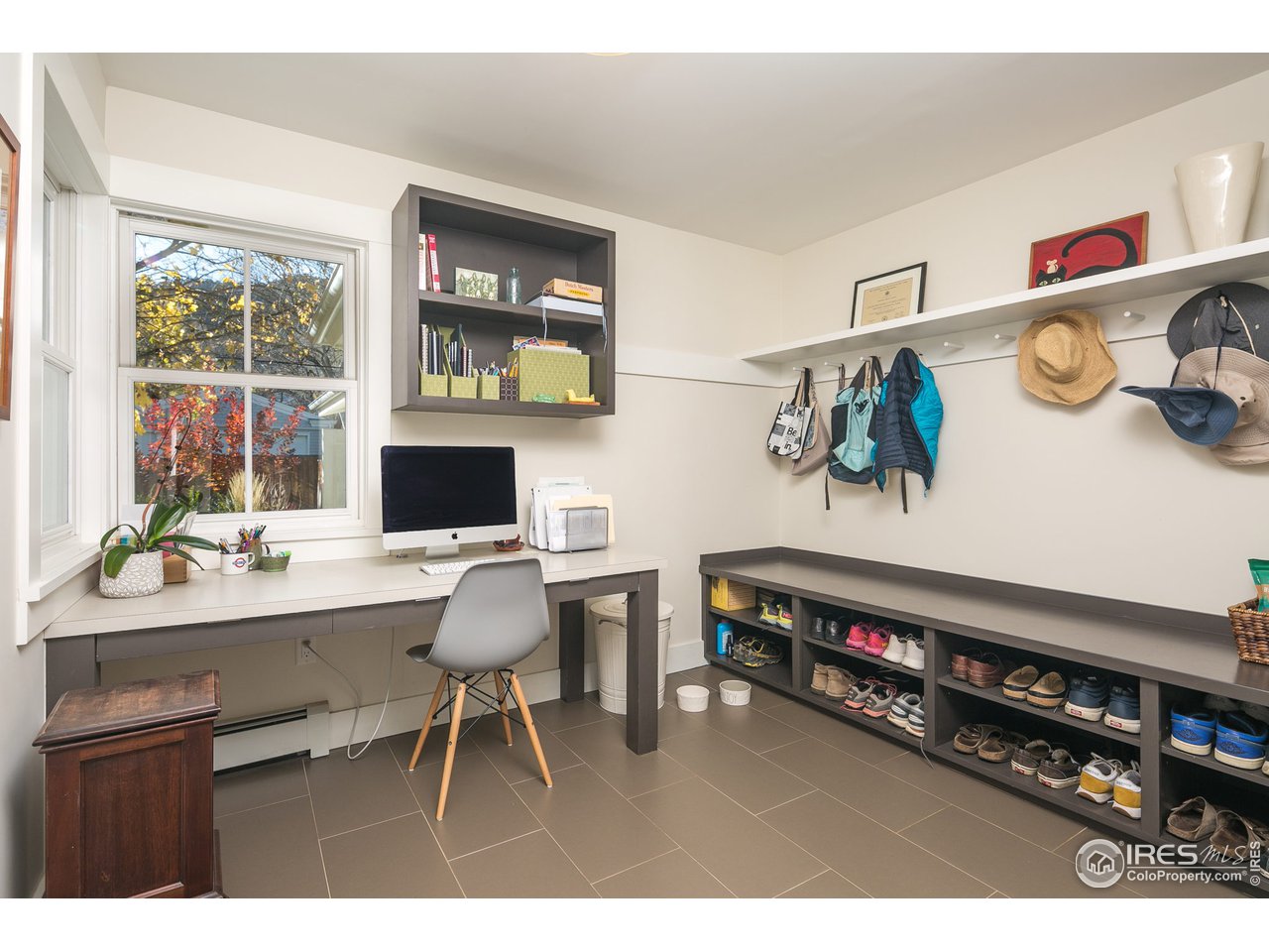 3221 8th Street Boulder, CO 80304 - Photo 33 of 39 Mud room with enough room for desk!