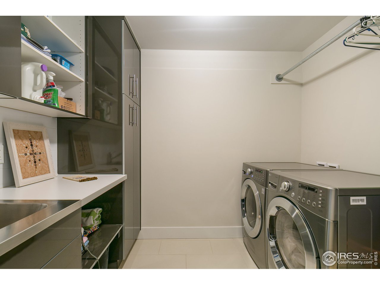3221 8th Street Boulder, CO 80304 - Photo 34 of 39 Spacious laundry room