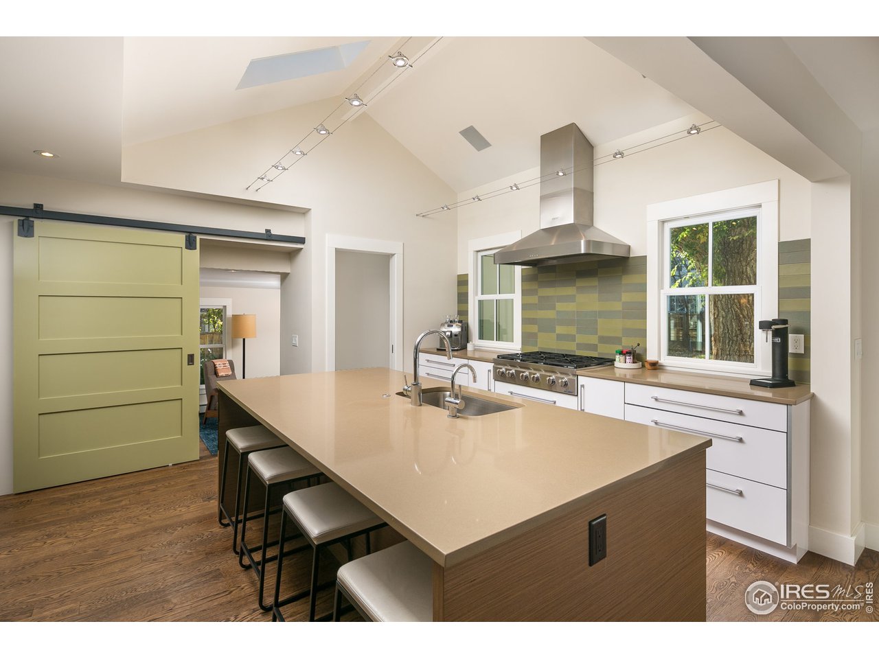 3221 8th Street Boulder, CO 80304 - Photo 6 of 39 High end custom kitchen!