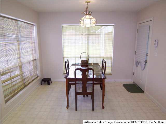 12473 Fairhope Way Baton Rouge, LA 70816 - Photo 3 of 12 Gallery Image 3
