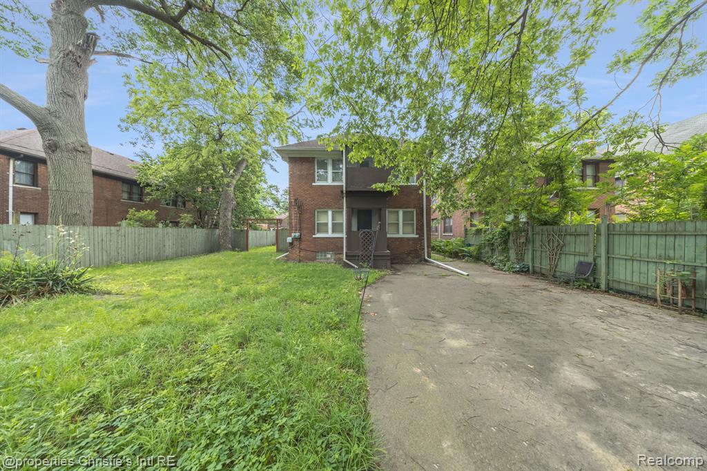 16581 Baylis Street Detroit, MI 48221 - Photo 29 of 34