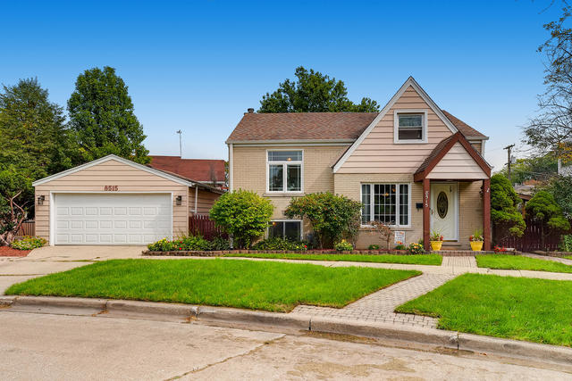 8515 Riverside Avenue Brookfield, IL 60513 - Photo 1 of 27
