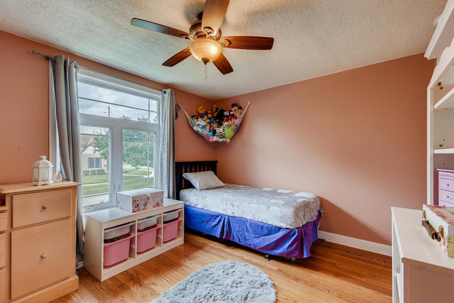 8515 Riverside Avenue Brookfield, IL 60513 - Photo 10 of 27