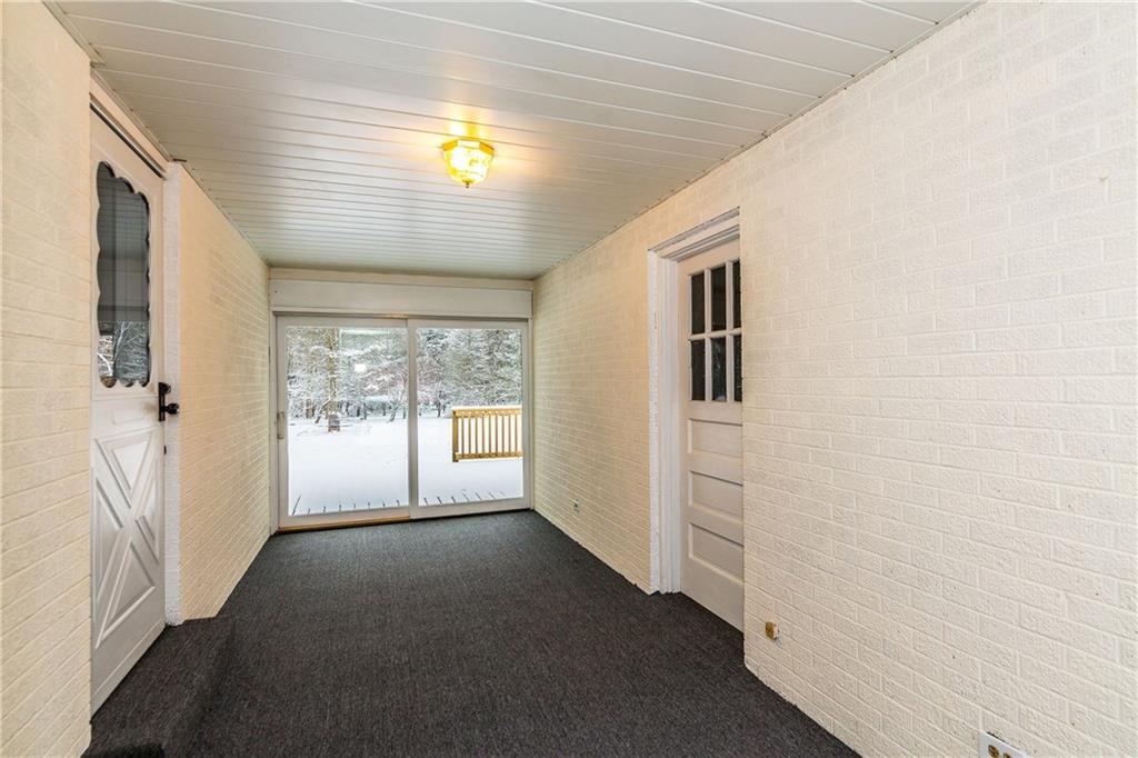 102 Fraser Road Valencia, PA 16059 - Photo 17 of 25 Gallery Image 17