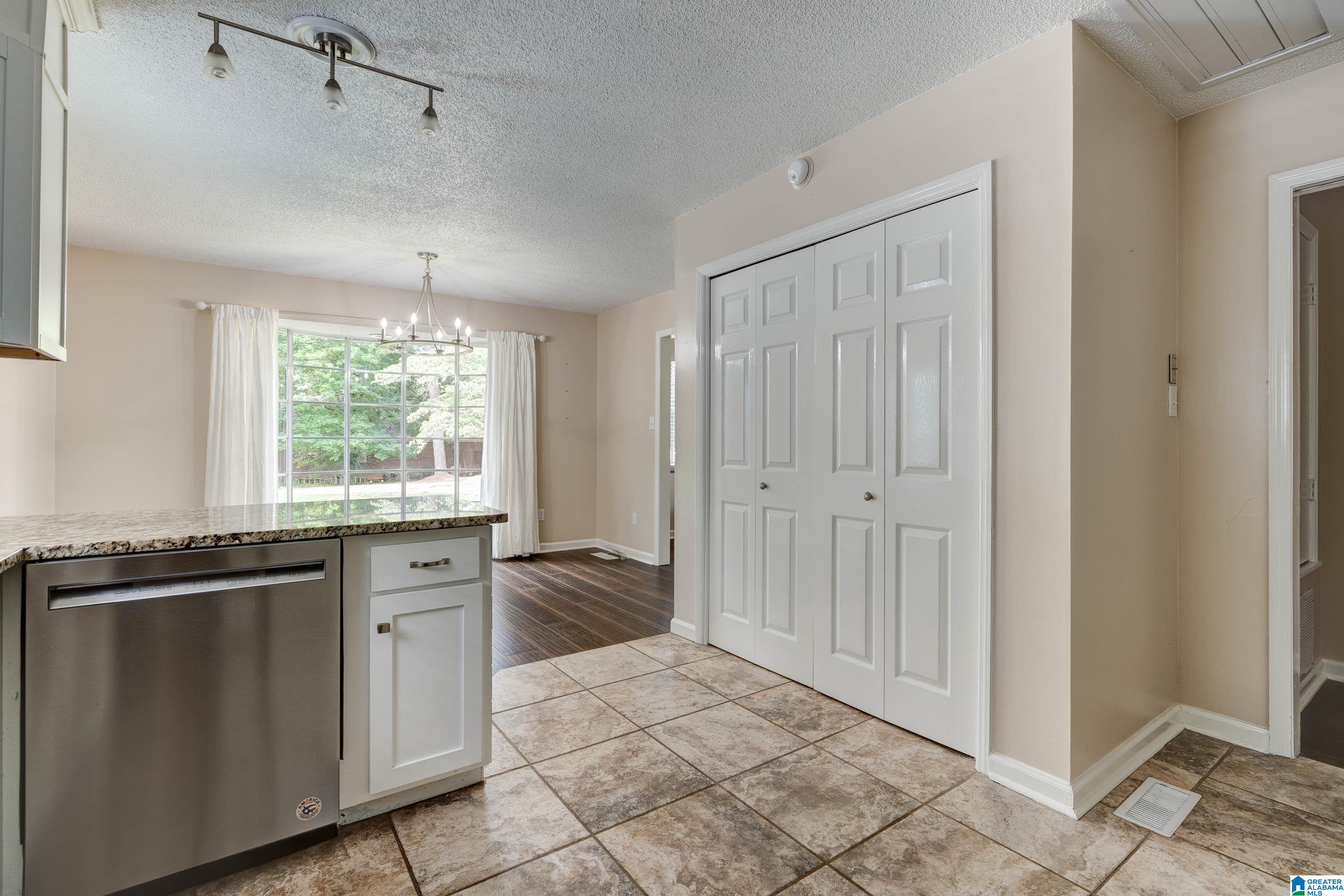 13617 Lisa Drive McCalla, AL 35111 - Photo 17 of 33