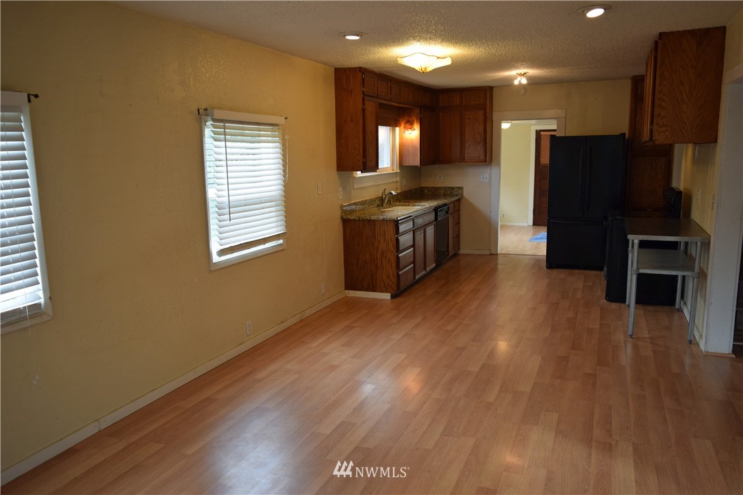 724 2nd Street Cosmopolis, WA 98537 - Photo 7 of 25 Gallery Image 7