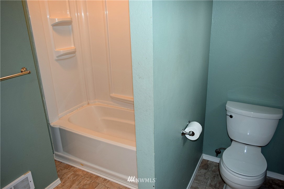 724 2nd Street Cosmopolis, WA 98537 - Photo 10 of 25 Gallery Image 10