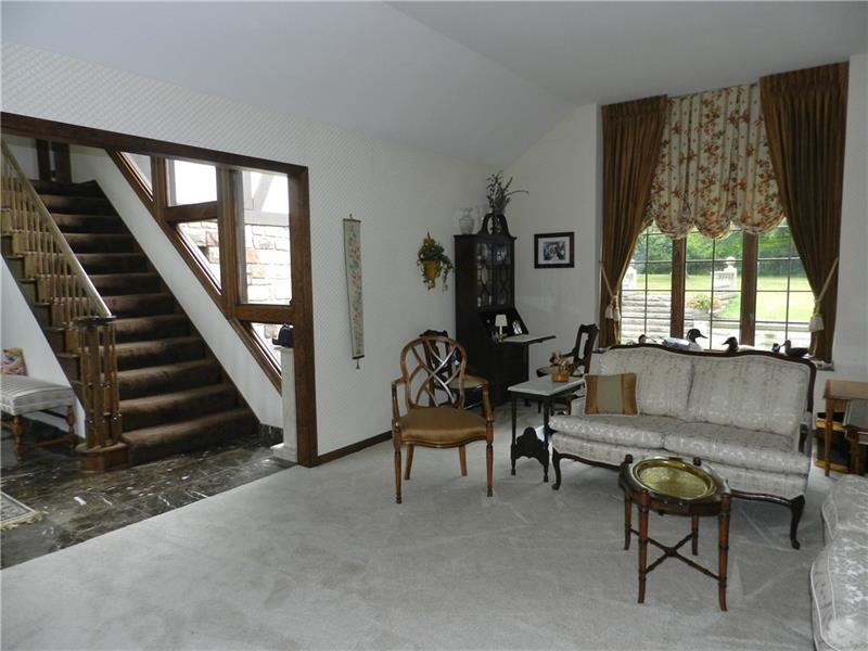 2699 New Butler Road New Castle, PA 16101 - Photo 6 of 23
