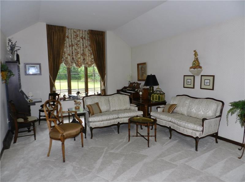 2699 New Butler Road New Castle, PA 16101 - Photo 7 of 23