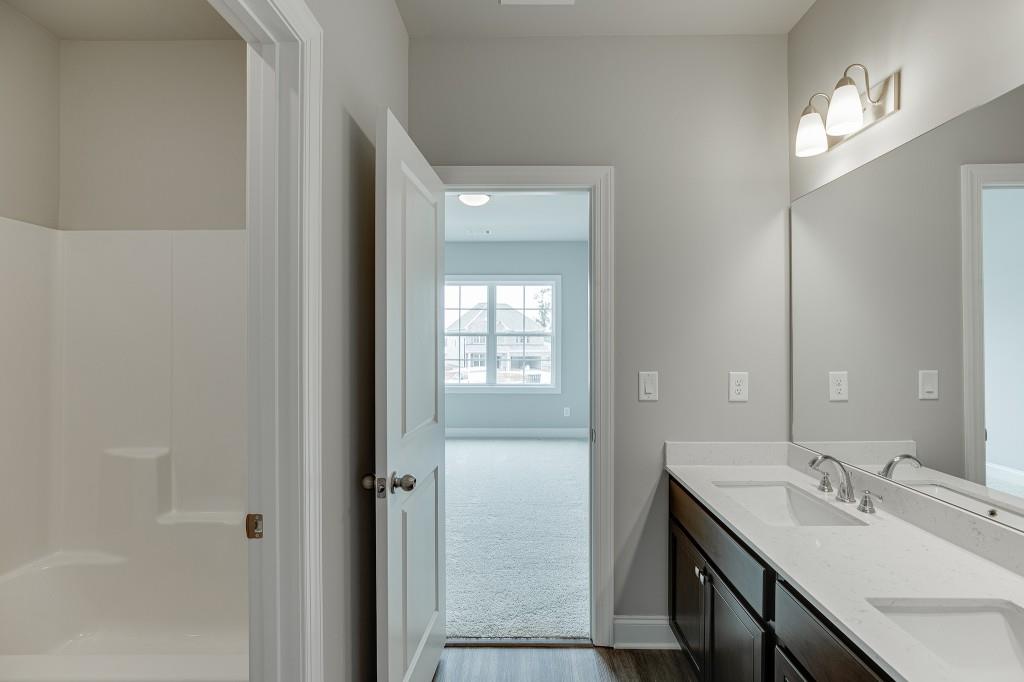 1101 Bartlett Trace Suwanee, GA 30024 - Photo 32 of 58