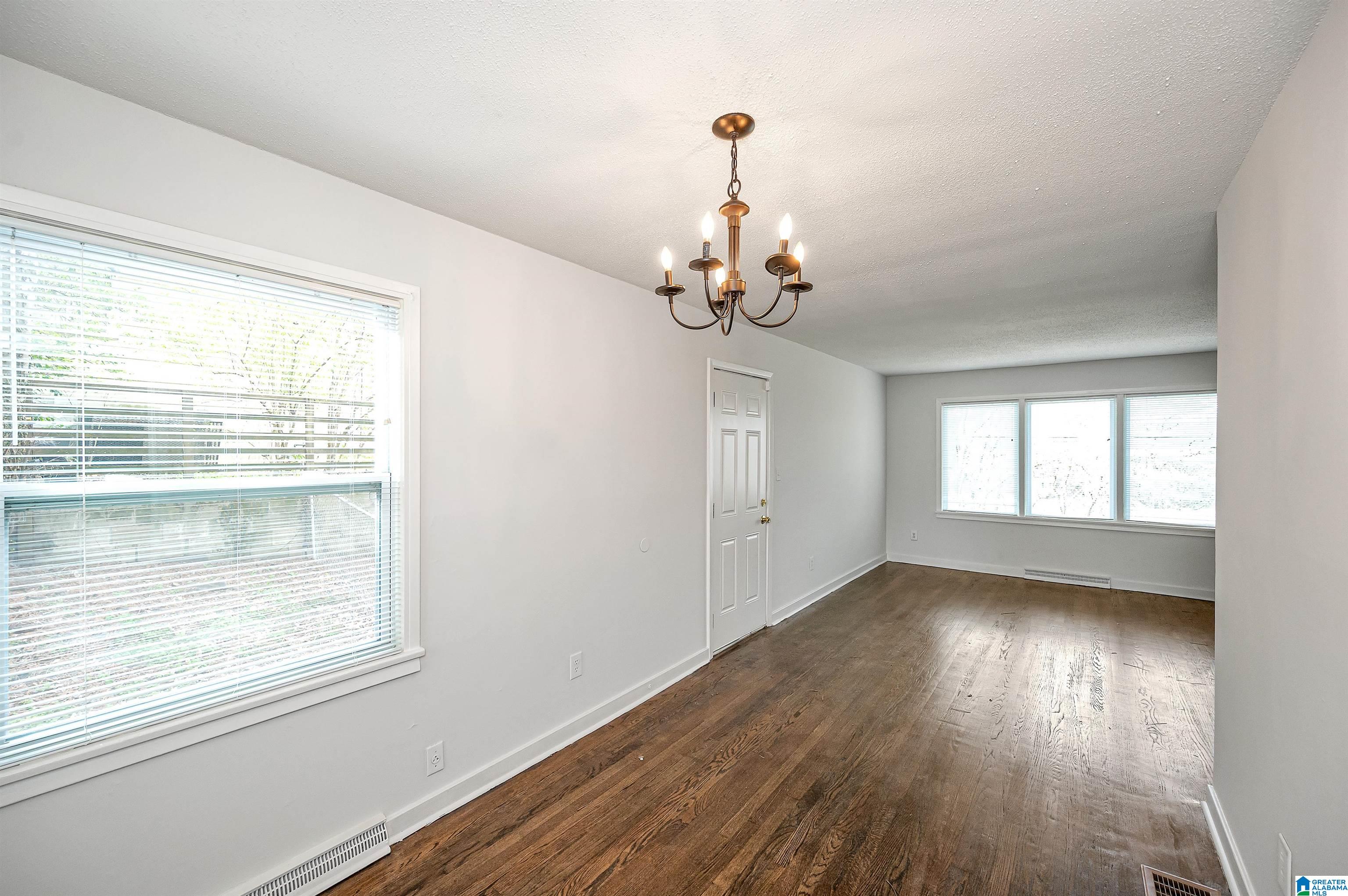 9837 Greenlee Road Birmingham, AL 35215 - Photo 8 of 31