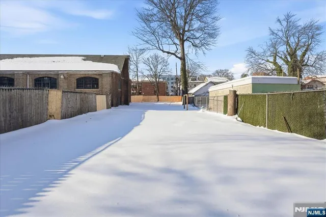 $575,000 | 301 North Grove Street, East Orange, NJ 07017