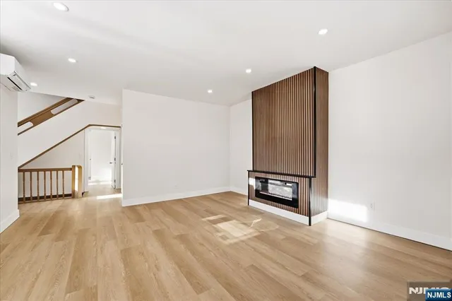 $575,000 | 301 North Grove Street, East Orange, NJ 07017