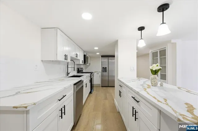 $575,000 | 301 North Grove Street, East Orange, NJ 07017