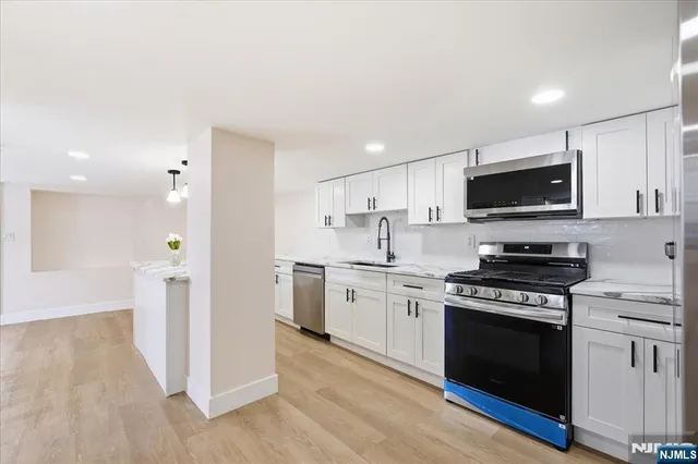 $575,000 | 301 North Grove Street, East Orange, NJ 07017