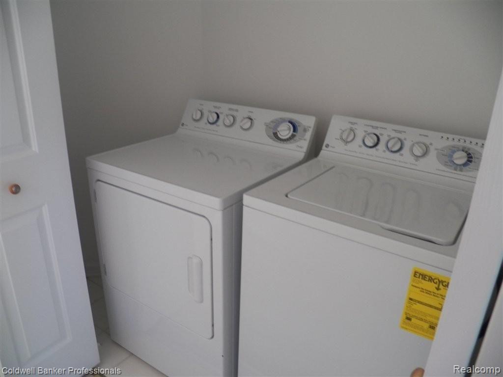1742 South Maple Road Ann Arbor, MI 48103 - Photo 12 of 17 101_0694 - Copy.JPG