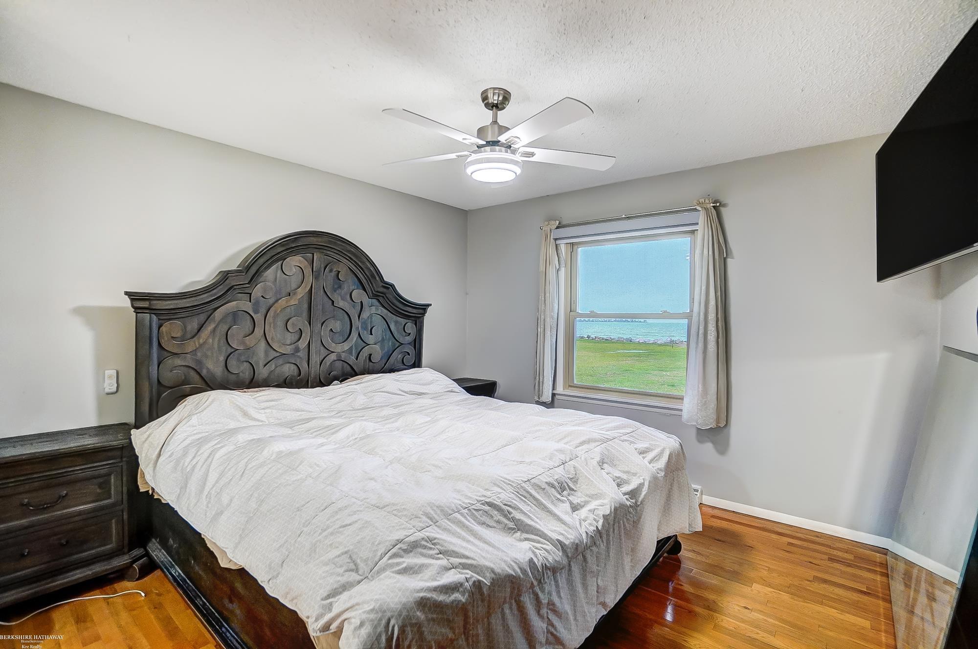 4130 Brest Road Newport, MI 48166 - Photo 23 of 51 50137592-a0309ea1-14f9-4859-bdd4-3eb1524e4972.JPG