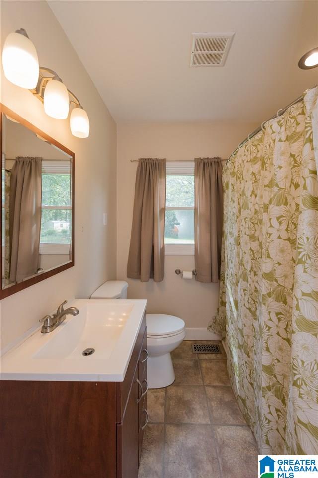 124 Cooper Street Bessemer, AL 35023 - Photo 17 of 28