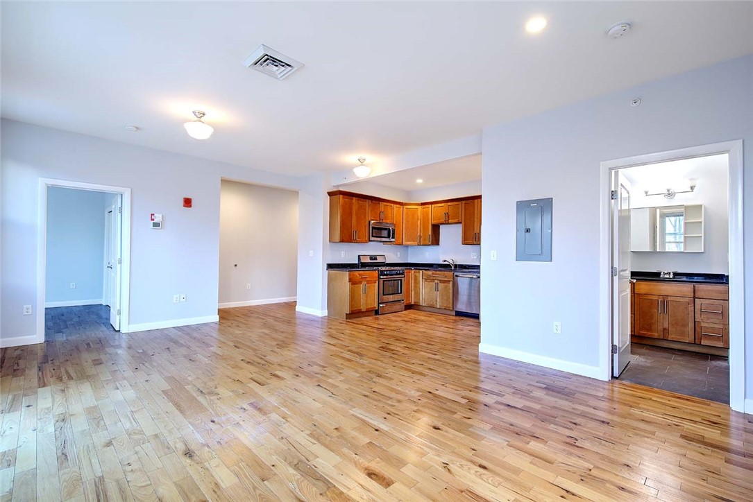 400 Hope Street, Unit 3 Providence, RI 02906 - Photo 11 of 25