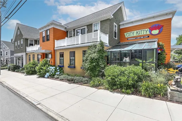 $2,650 | 400 Hope Street, Unit 3, Providence, RI 02906