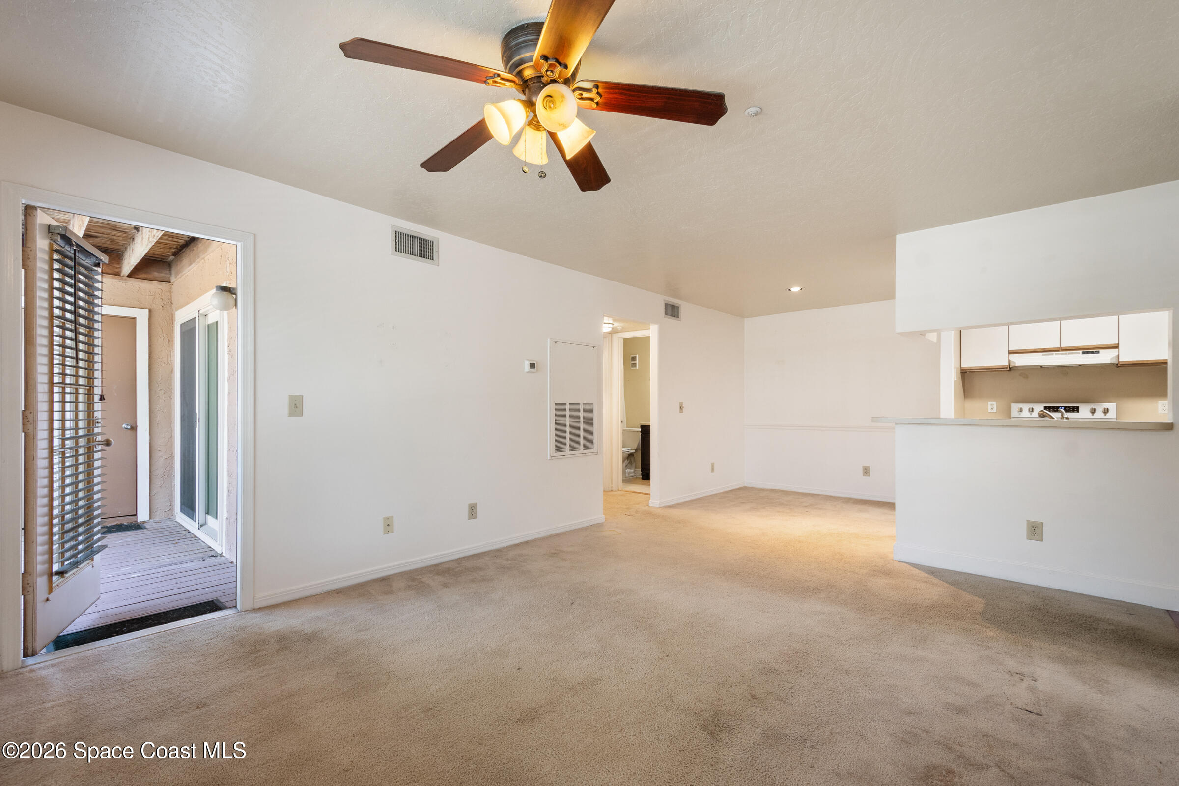 7667 North Wickham Road, Unit 813 Melbourne, FL 32940 - Photo 8 of 28 7667 N Wickham Road, Unit 813 - 21