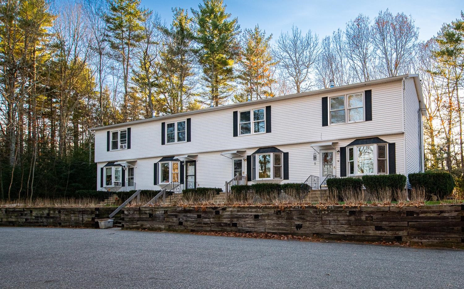 92 Bean Road, Unit 2 Fremont, NH 03044 - Photo 1 of 34 Gallery Image 1