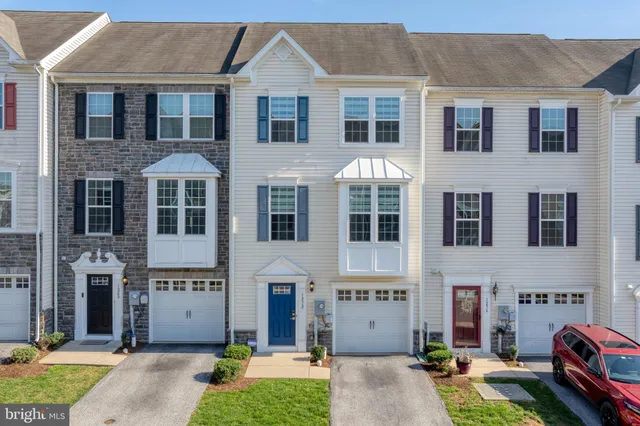 $309,900 | 1272 Elderslie Lane, Unit 92, York, PA 17403