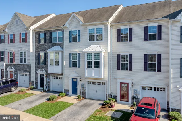 $309,900 | 1272 Elderslie Lane, Unit 92, York, PA 17403