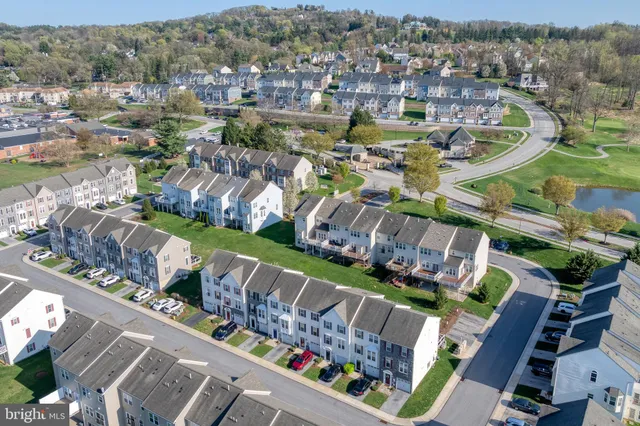 $309,900 | 1272 Elderslie Lane, Unit 92, York, PA 17403