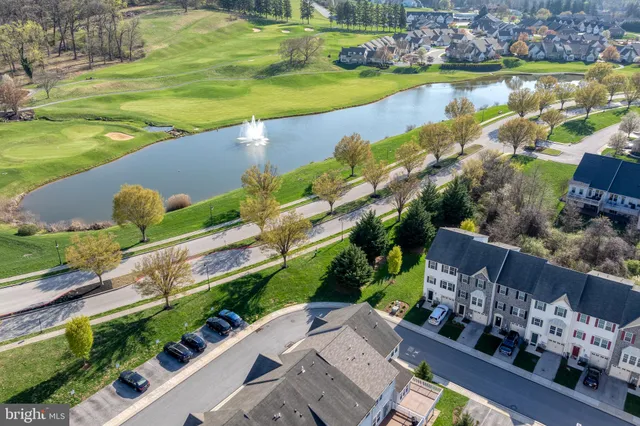 $309,900 | 1272 Elderslie Lane, Unit 92, York, PA 17403