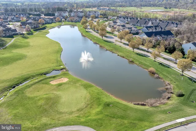 $309,900 | 1272 Elderslie Lane, Unit 92, York, PA 17403