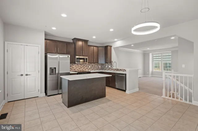 $309,900 | 1272 Elderslie Lane, Unit 92, York, PA 17403