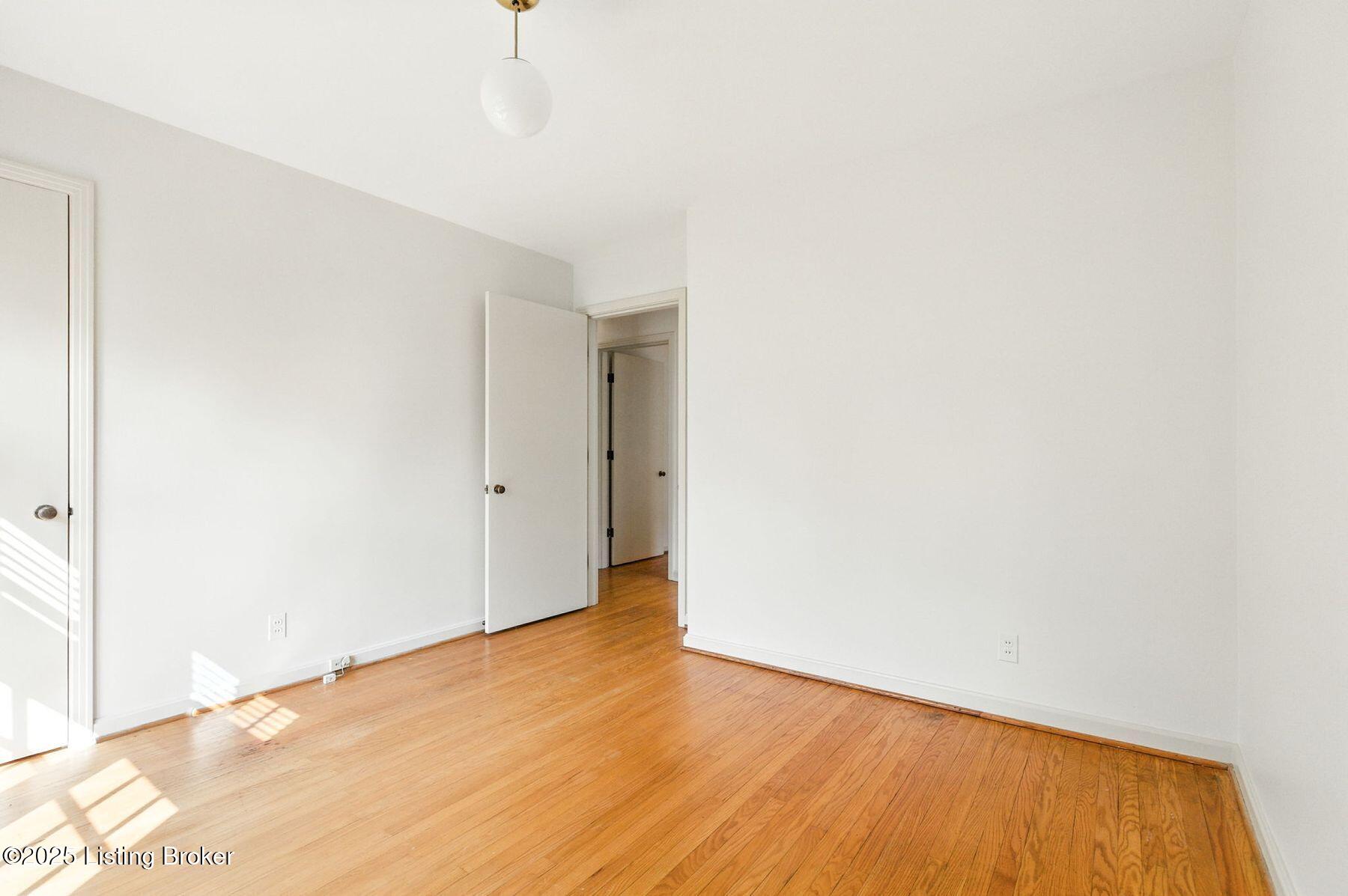 4622 Beaver Road Louisville, KY 40207 - Photo 41 of 63 photo_online_040
