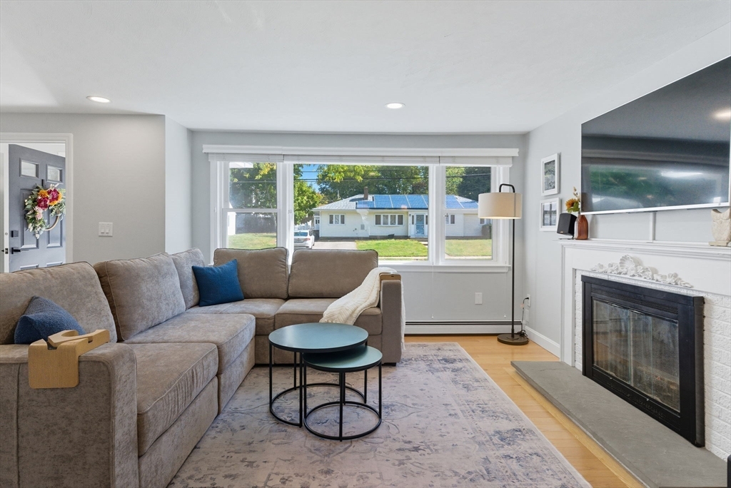 37 East Evergreen Road Natick, MA 01760 - Photo 5 of 30